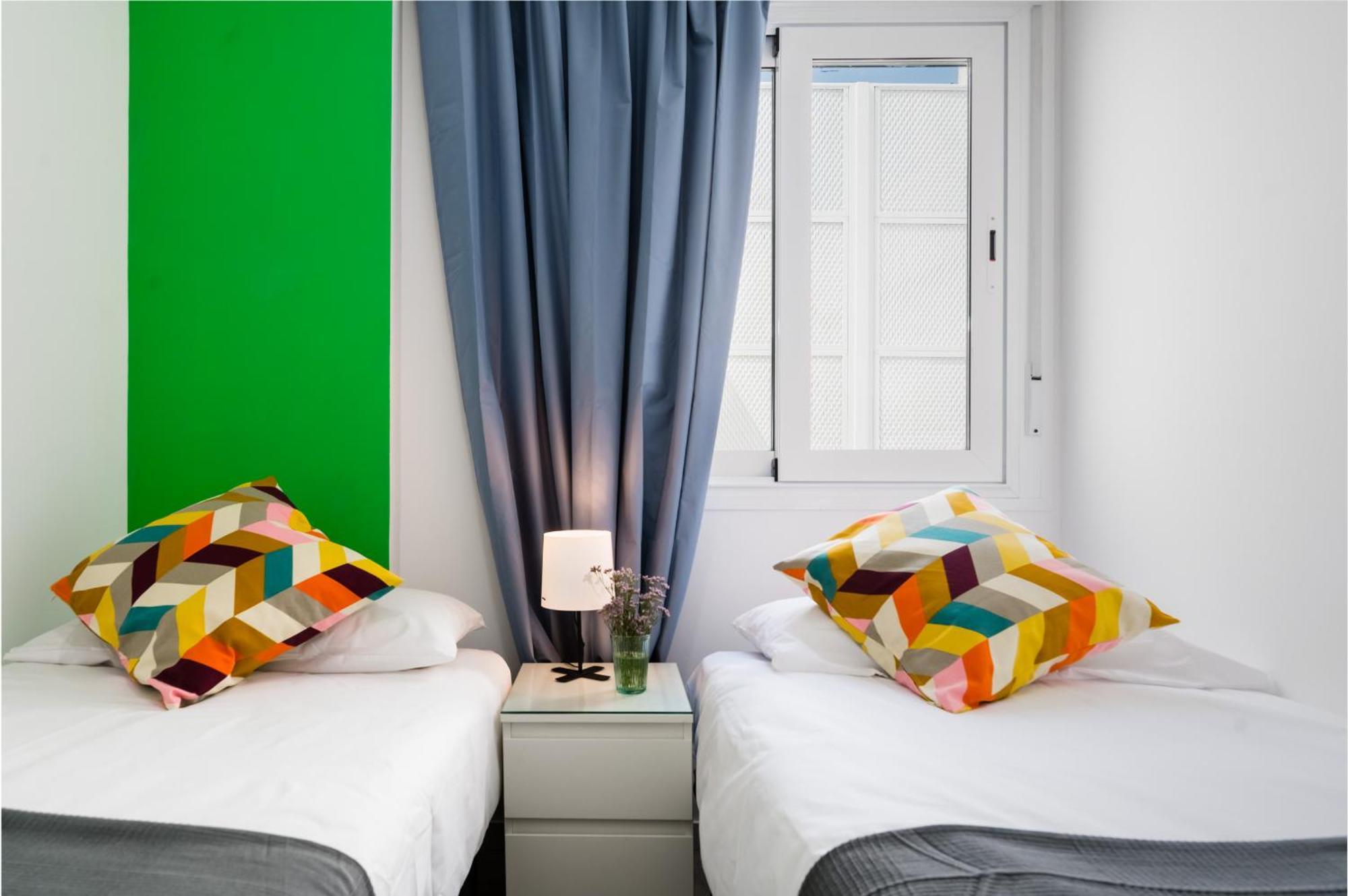 Anfitrion Triana 2 Apartment Севиля Екстериор снимка